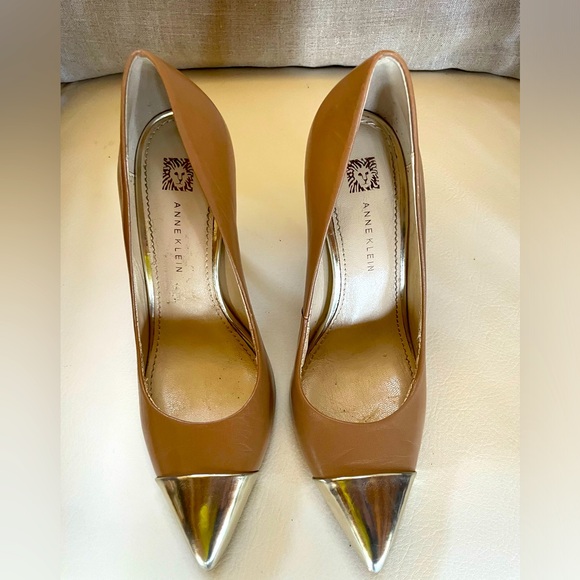Anne Klein Heels - Picture 2 of 5